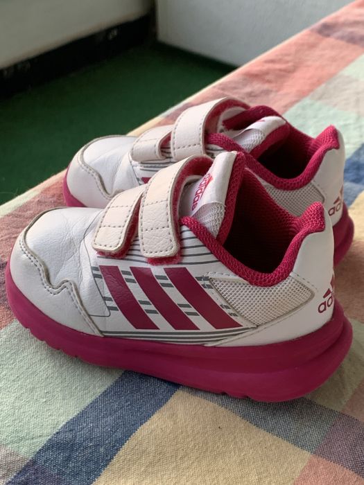 Маратонки Adidas за момиче