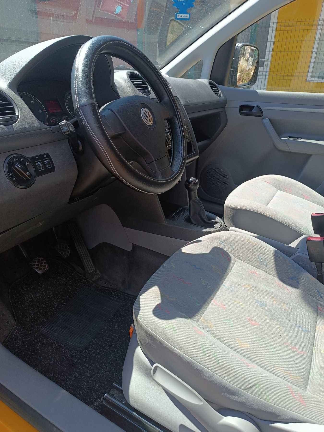 VW Caddy 2.0 sdi 2009 г.