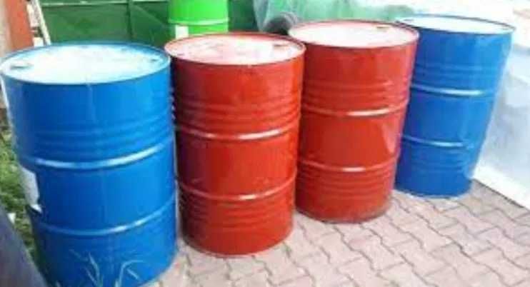 Butoaie tabla cu cerc si buson capacitate 220 litri