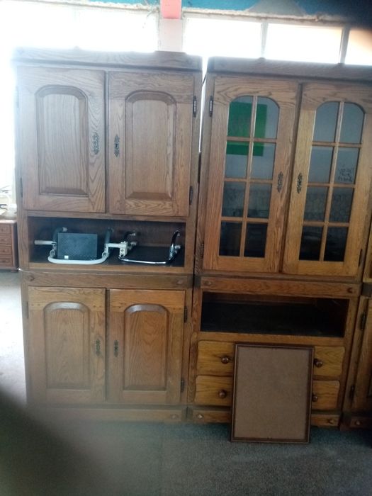 Vând vitrine/corpuri mobila lemn masiv