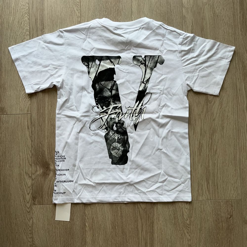 VLone Тениски