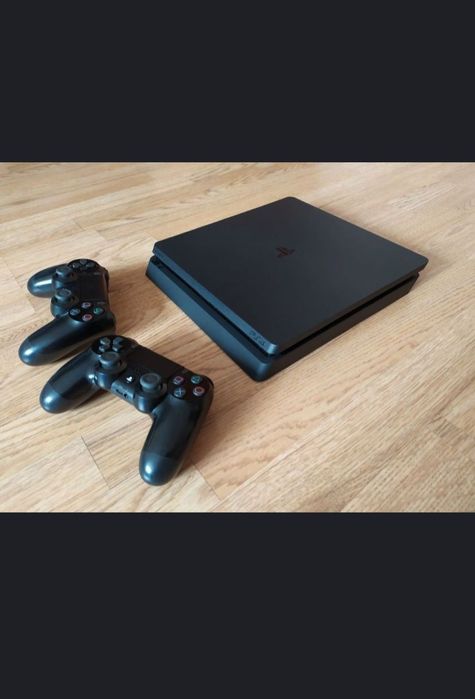 Playstation 4 slim