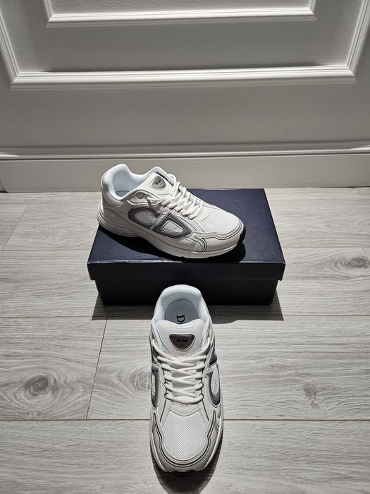 vand dior b30 noi