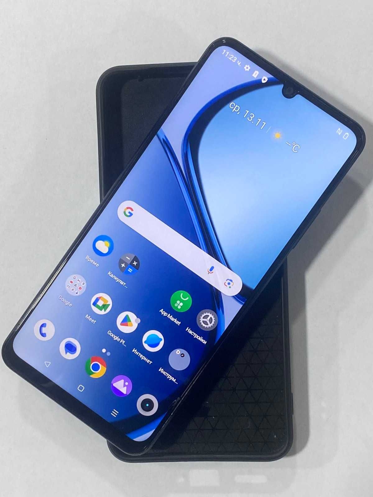 Продавам Realme C51