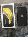 Vând iPhone SE black 64gb