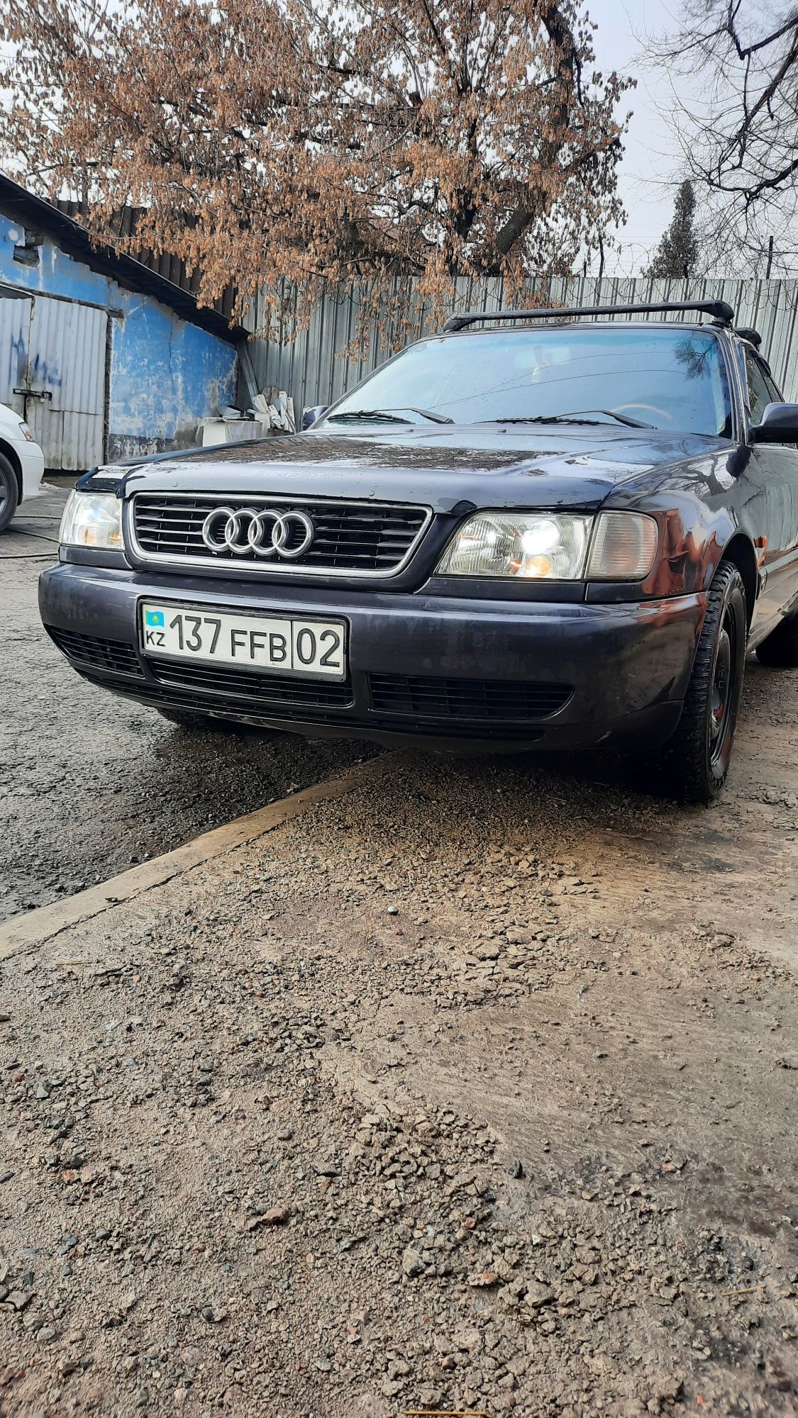 Продам Audi A6 C4 2.6