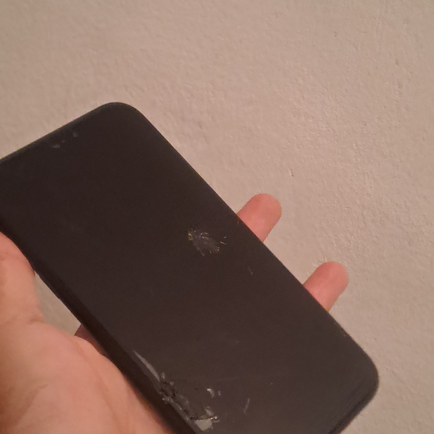 Iphone Xr                   э