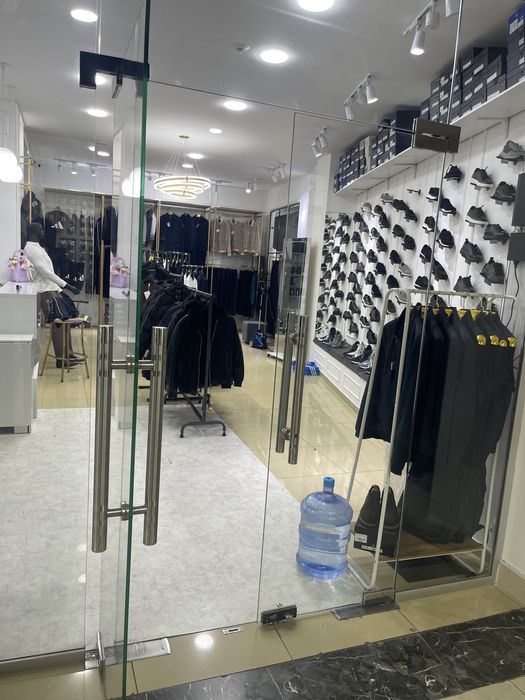 Продаётся  или сдаётся на долгий срок. Магазин