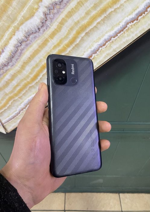 Redmi 12 c 64gb.