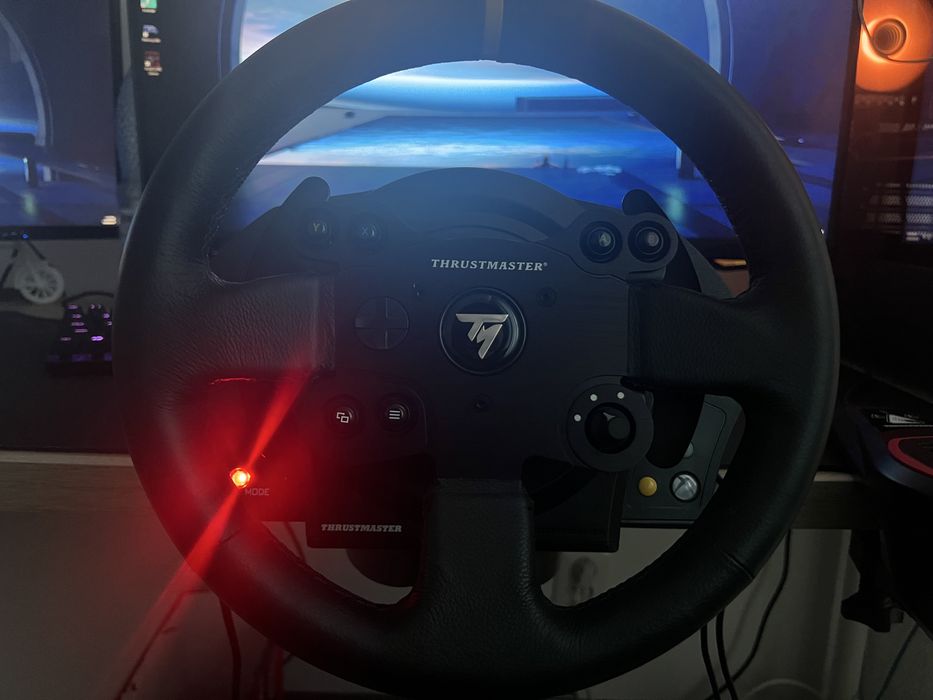 volan thrustmaster tx nou th8s