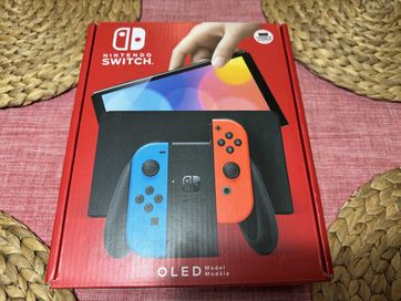 Nintendo Switch OLED red/blue (2 години гаранция) + калъф