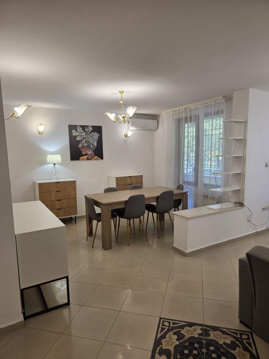 Четиристаен, под наем, ж.к Изток