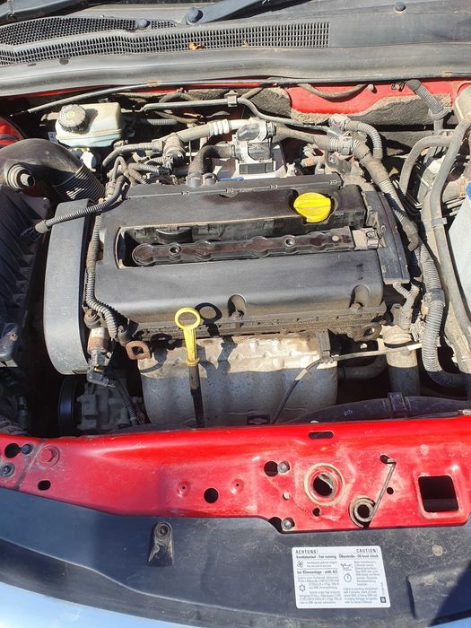 Fata completa / Piese dezmembrariOpel Astra H facelift 1.6  Z16xer