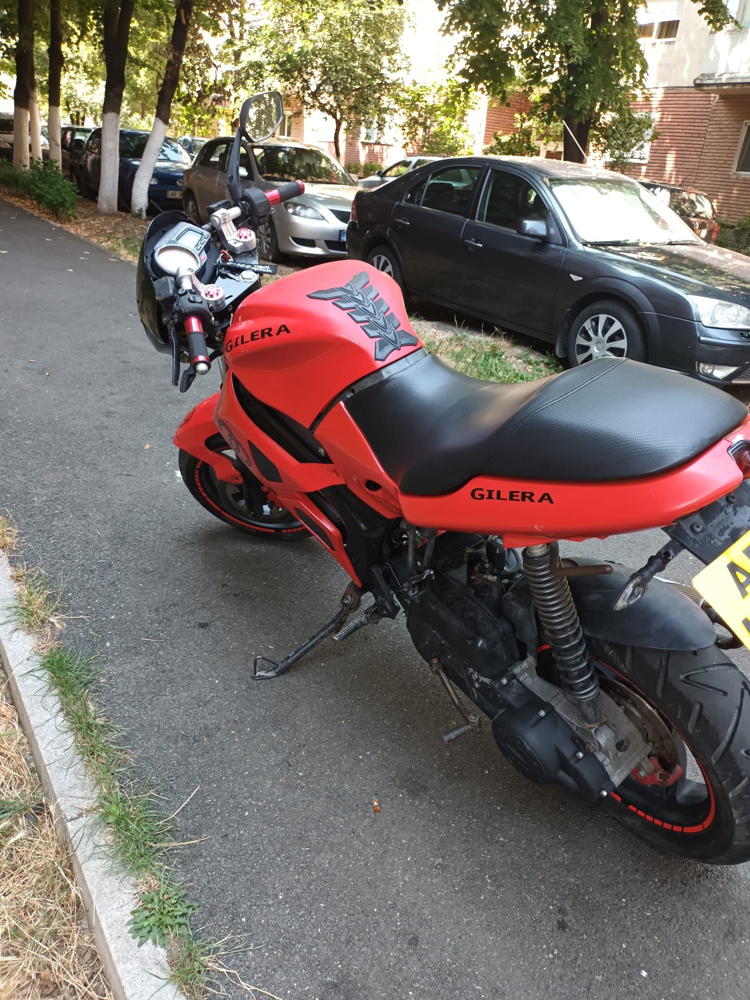 Vând Gilera DNA  an 2002