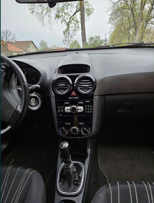 Vând Opel corsa 2010