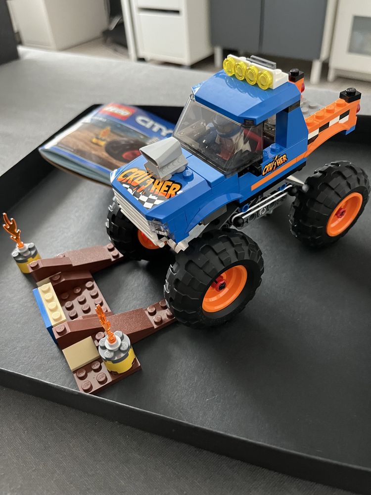 Set lego monster truck