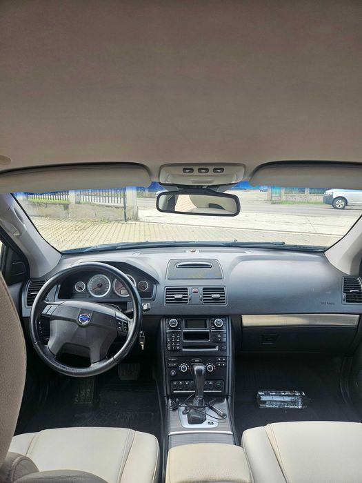 Volvo XC90 D5 4x4 2.4 Diesel 200 Cp