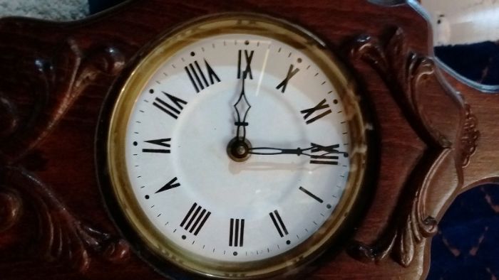 Ceas de perete cu pendula