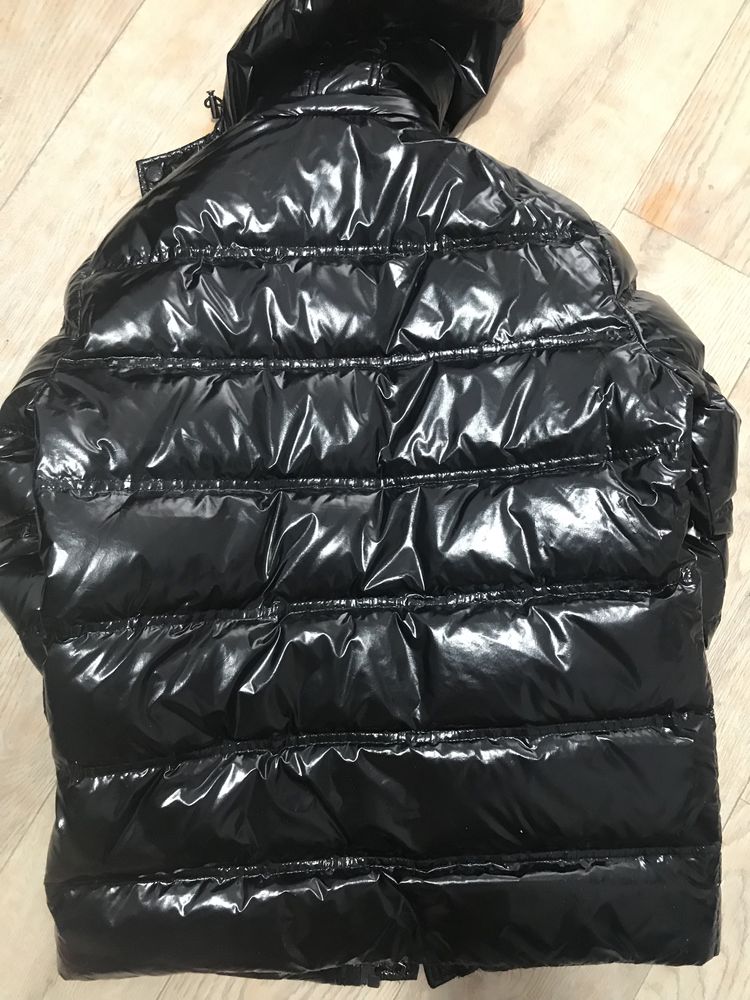 Продам куртку на 46 р-р, 10000