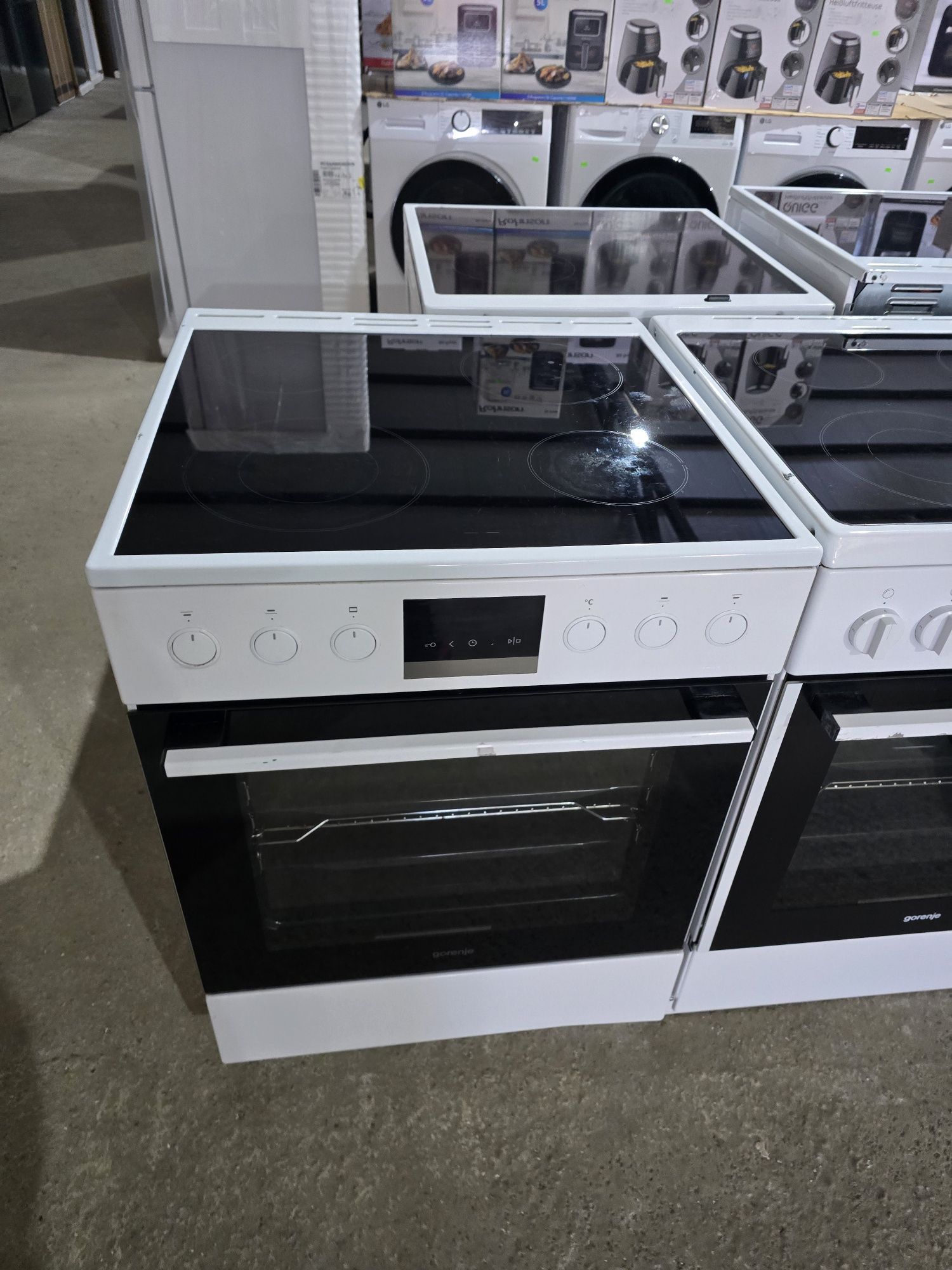 Готварска печка Горене/Gorenje 77 литра