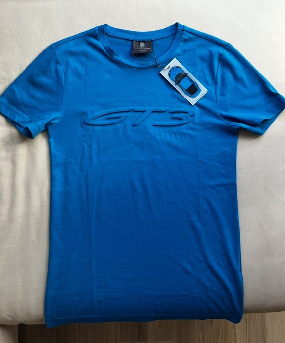 Оригинална Porsche 911 992 Turbo S кола модел Porsche Design