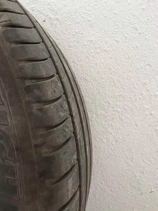 Летни гуми 215 55 r17