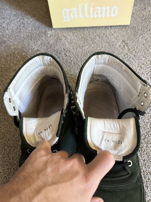 Обувки маратонки John Galliano 43