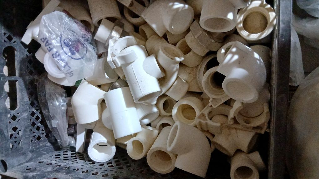 Plastik trubalaga burche va boshqala
