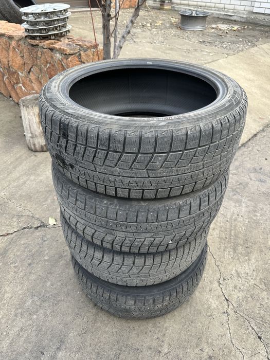 Продам зимнюю резину Yokohama