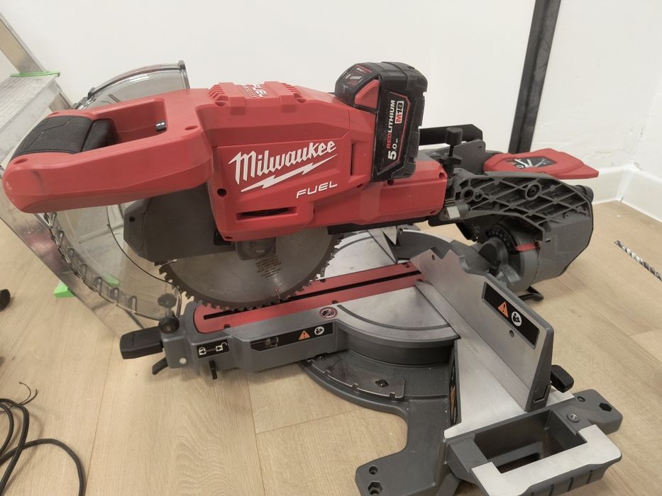 Milwakee circular 18 M