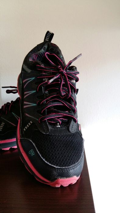 Fila, încălțăminte sport mărimea 37 stare foarte bună. Preț 60.