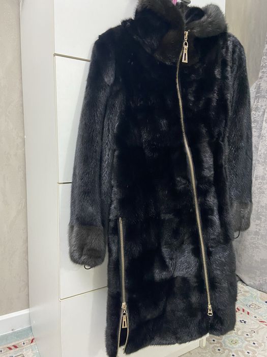 Продам норковую шубу