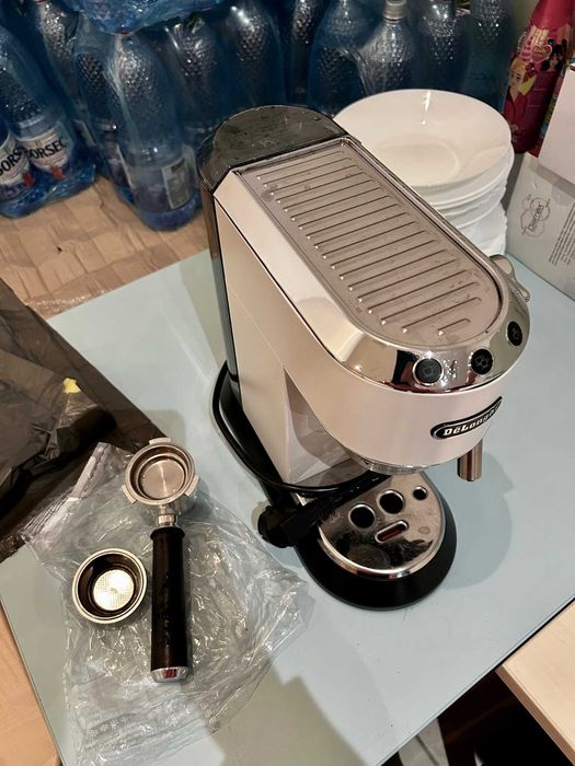Espressor DeLonghi Dedica