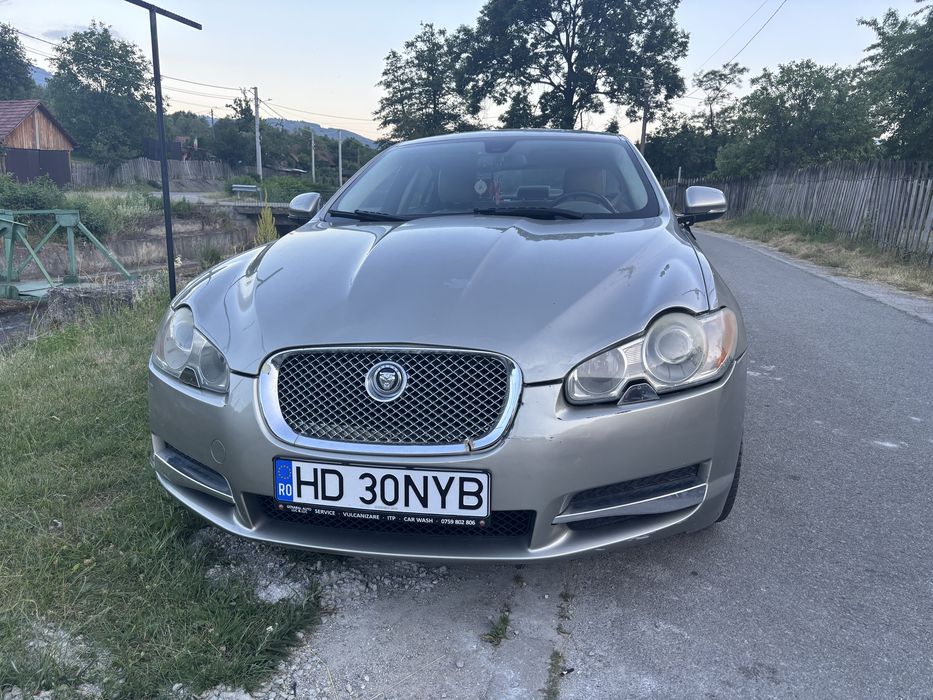 Vand sau schimb jaguar xf