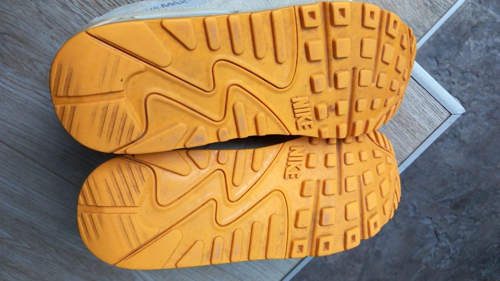 Маратонки Nike air max