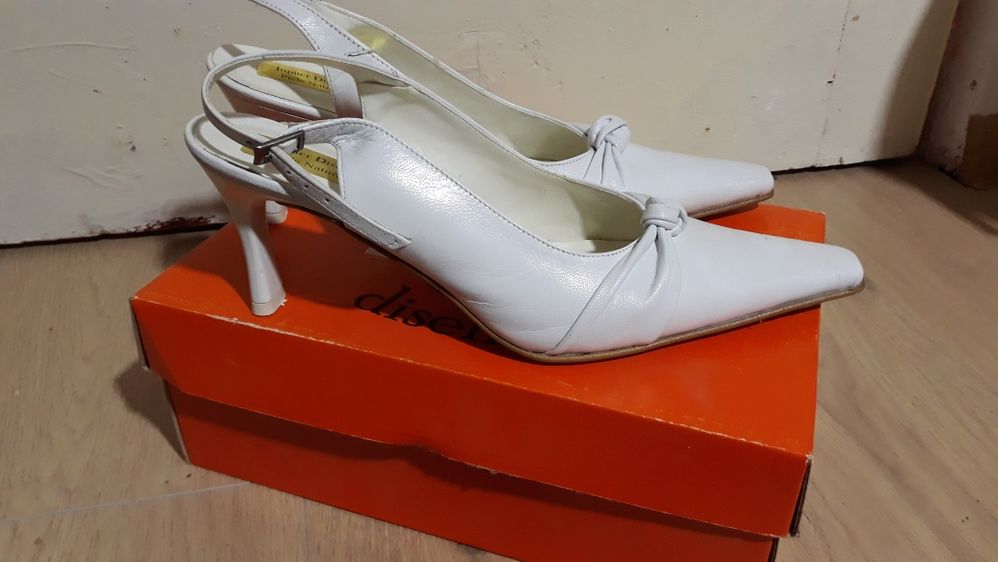 Pantofi damă eleganti