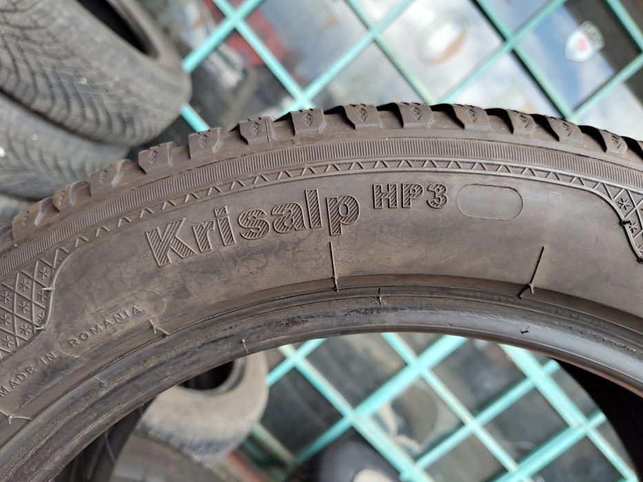 Продавам 2бр.зимни гуми 205/55/17 Kleber