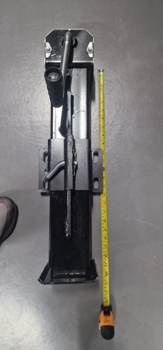 Picior sprijin remorca 14 tone cu reductor foarte calitativ si solid p