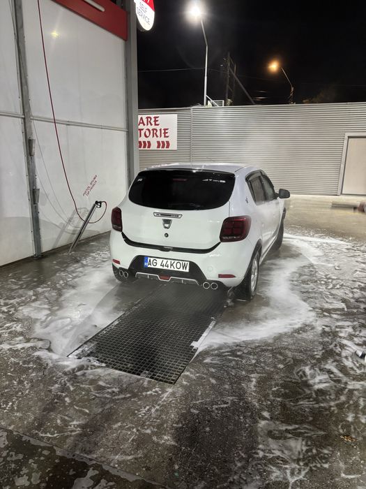 Vand sau schimb Dacia sandero 2