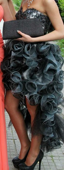 Абитуриентска рокля