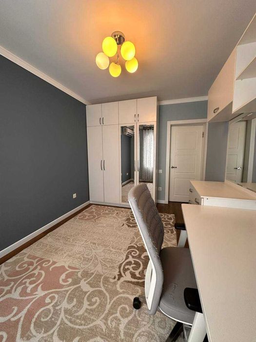 4-х комнатная кв. в евро ремонте 100м2  ул. Мираншох ID: 4328