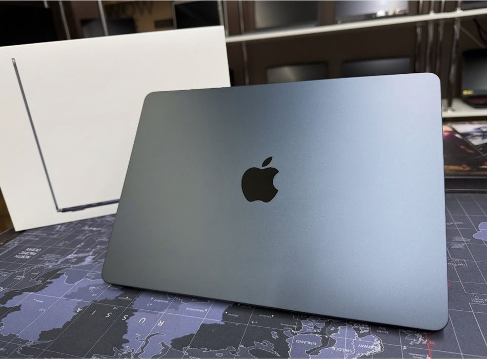 Apple Macbook Air 13 M2 16Gb/256Gb