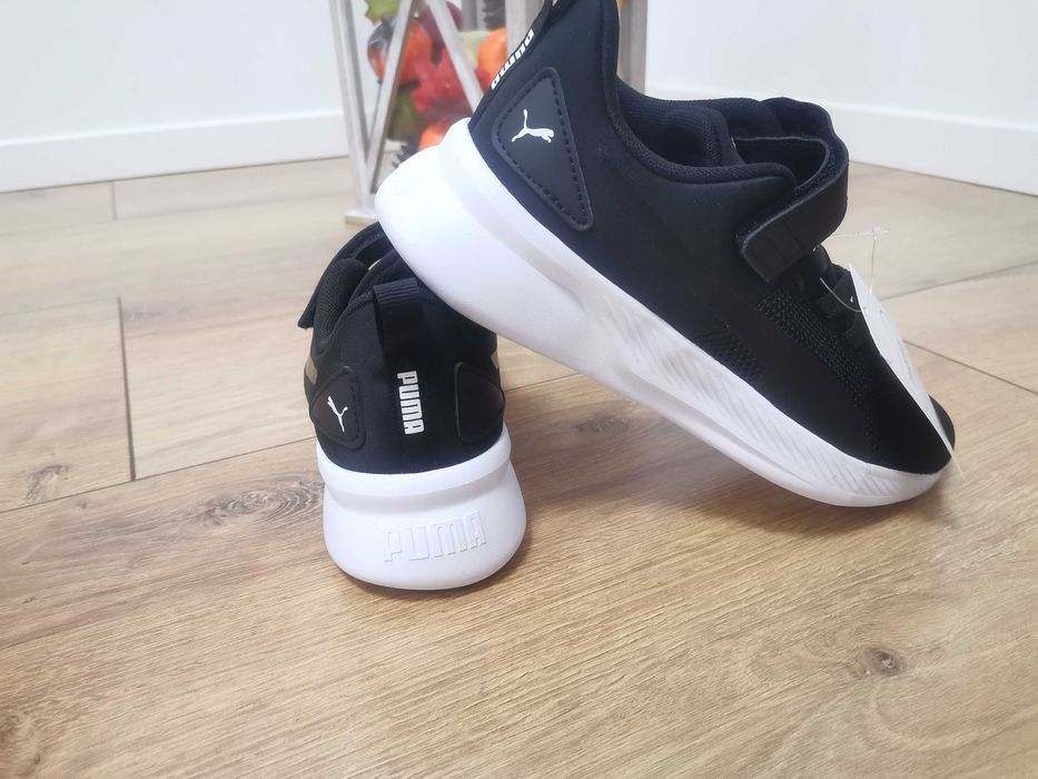 Adidași Puma NOI mărimea 34