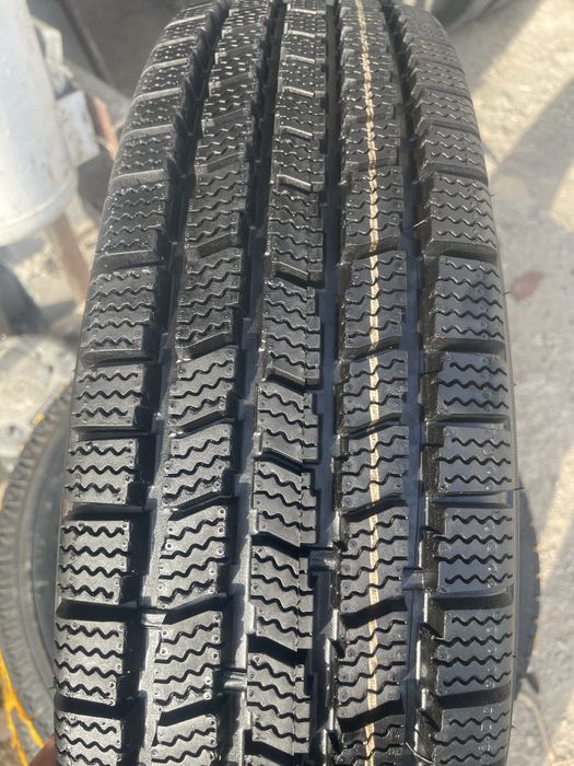 Продам резину на грузовик 6.50r16