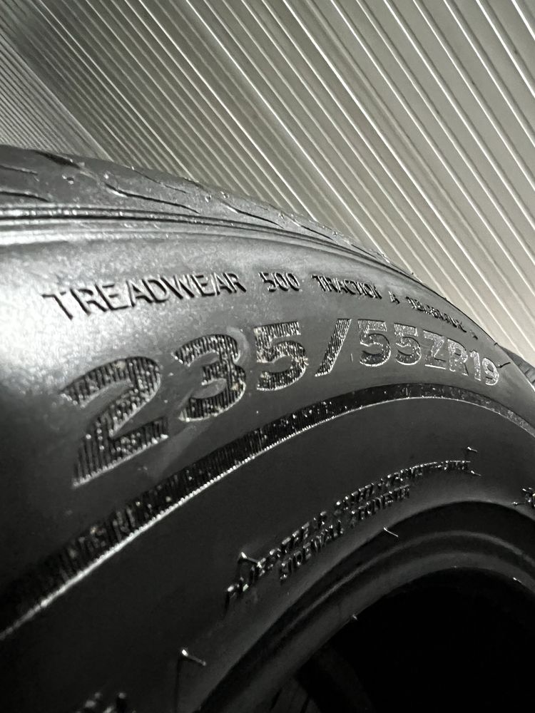 235/55R19 Hankook Laufenn