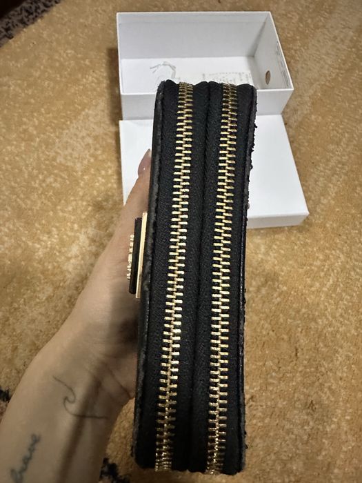 Дамско портмоне Guess