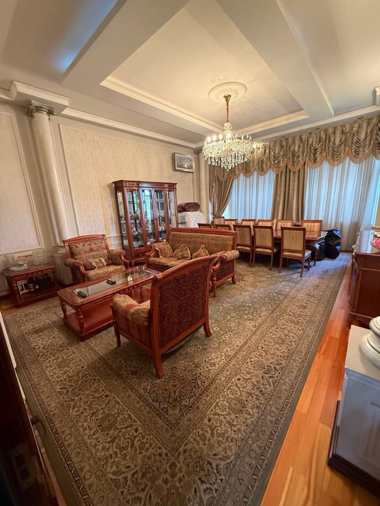 Квартира 3х комнатная новостройка Golden House