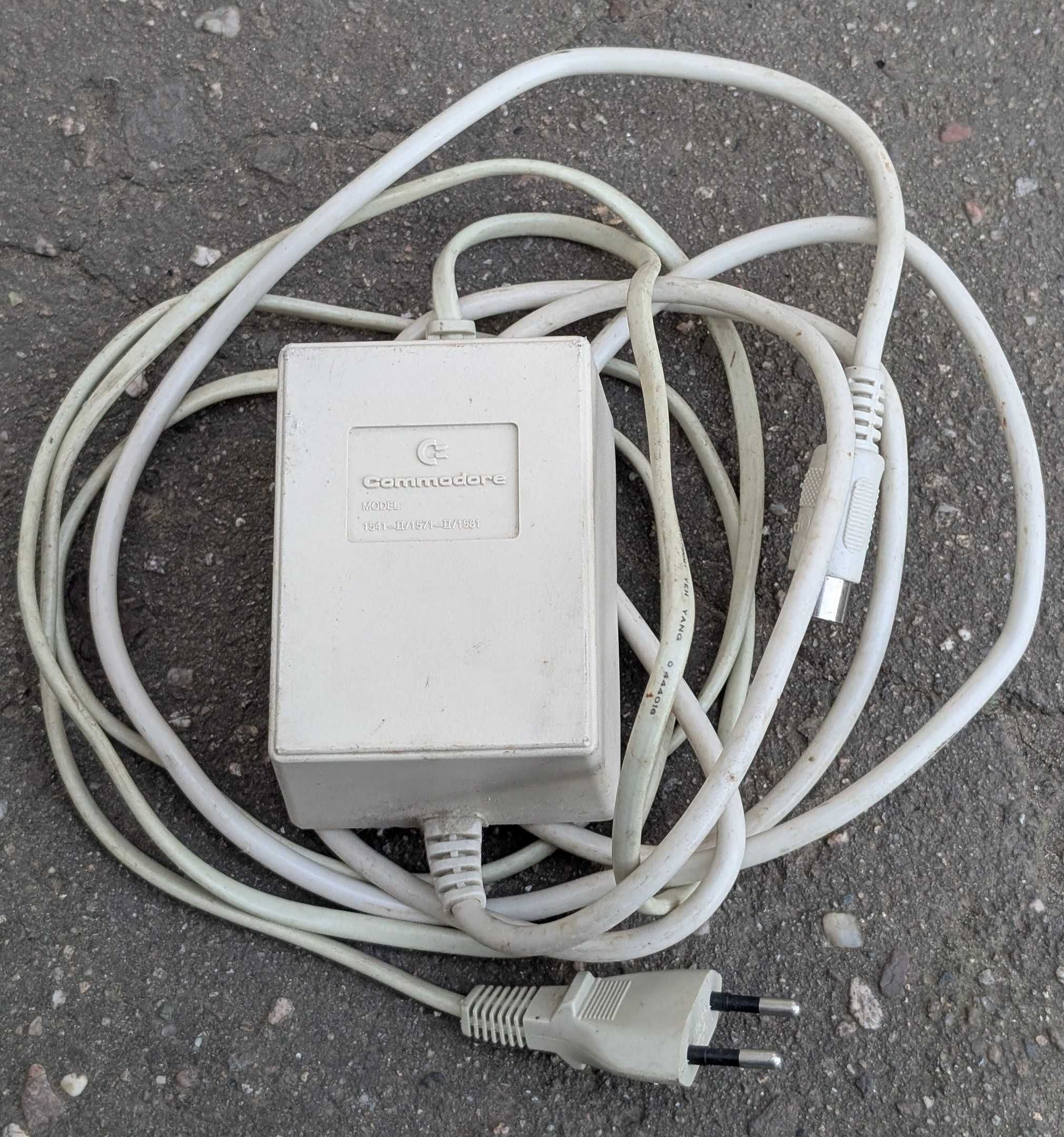 Vand incarcator Commodore DV-5128UP si pt Philips CDi