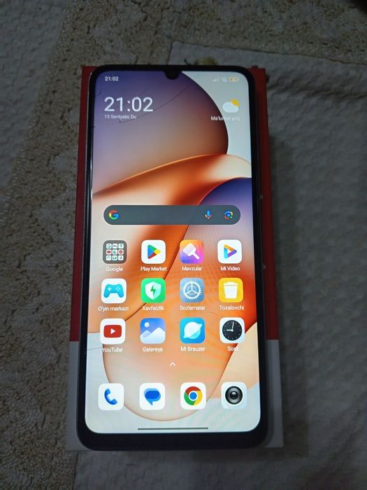 Redmi 13C. Ozgina iwlatilgan xolos. Xolati alo. Pul zarurligi uchun so