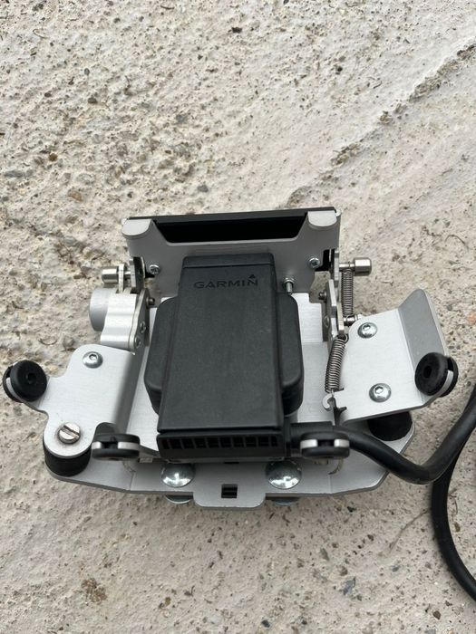 Garmin Zumo 660 + suport  Touratech